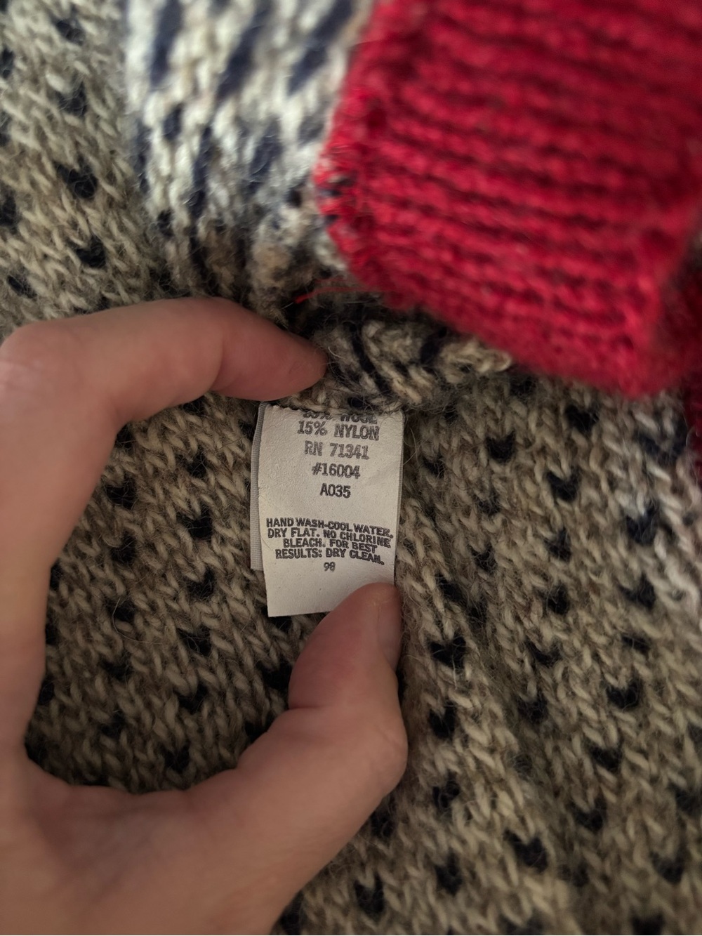 L.L. Bean Women's Light Gray Knit Cardigan with Burgundy Trim - Picture 4 of 16